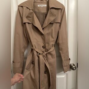 Beautiful Kenneth Cole Trench Coat